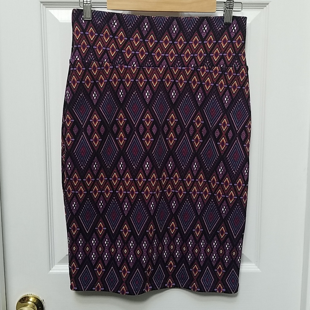 LuLaRoe Cassie skirt
